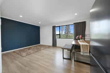 8 McLennan Road, Mount Wellington