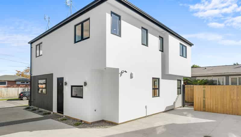 2/13 Shearer Ave, Papanui