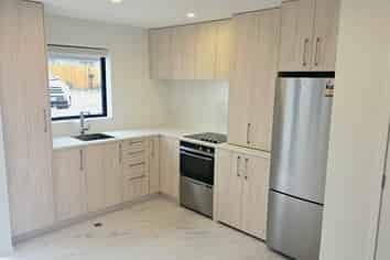 Auckland - Address withheld