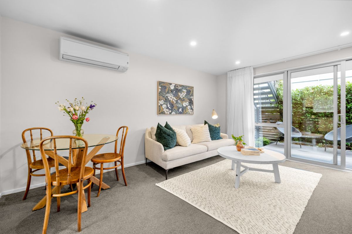 Peaceful Post-Quake Living + Oversized Garage – pohled 2