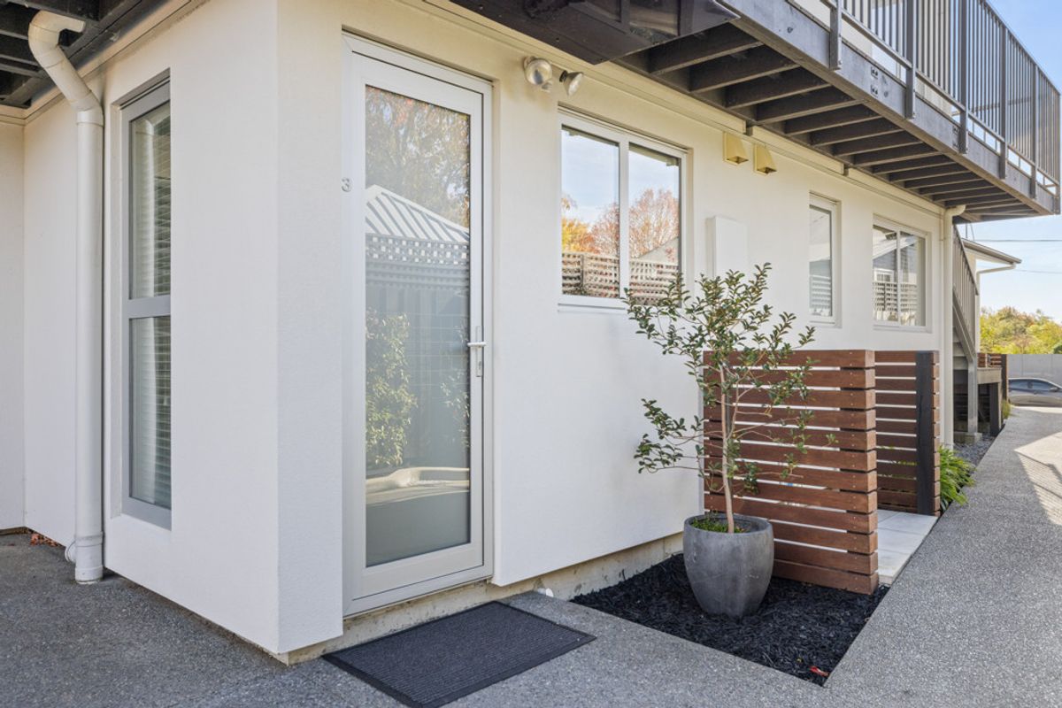 Peaceful Post-Quake Living + Oversized Garage – pohled 4