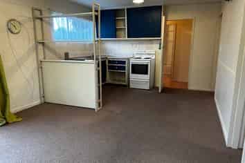 2/2 West Belt, Lincoln