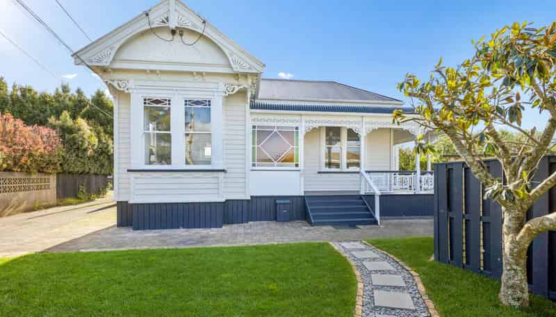2-3/50 Tawa Road, One Tree Hill