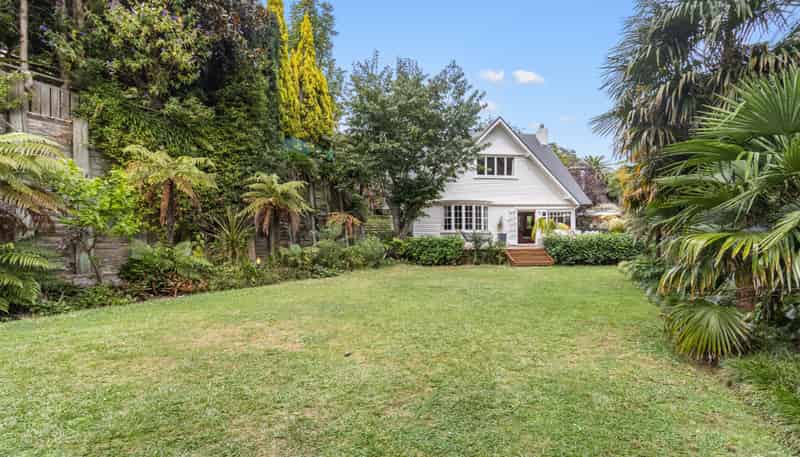 3 Redcoat Lane, New Plymouth Central