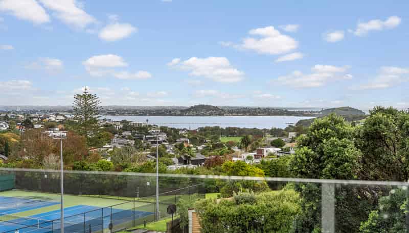 8/160 Kepa Road, Orakei