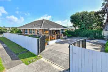 1 Swaffield Road, Papatoetoe