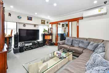 1 Swaffield Road, Papatoetoe