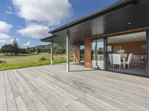 1356A South Road, Kaitake