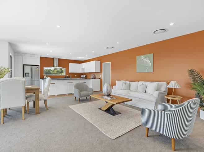 1356A South Road, Kaitake