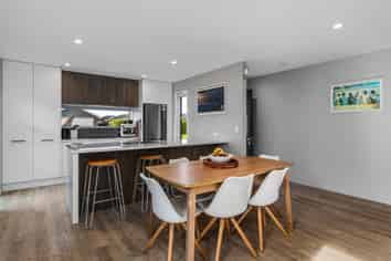 70 Thames Drive, ROLLESTON