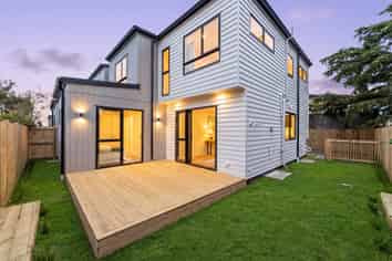 4/4 Tawa Crescent, Manurewa