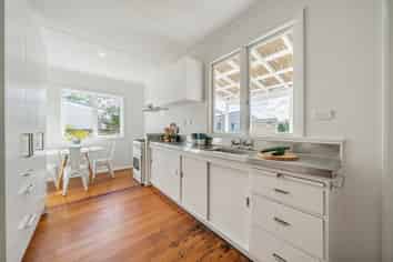 45 York Street, Moera