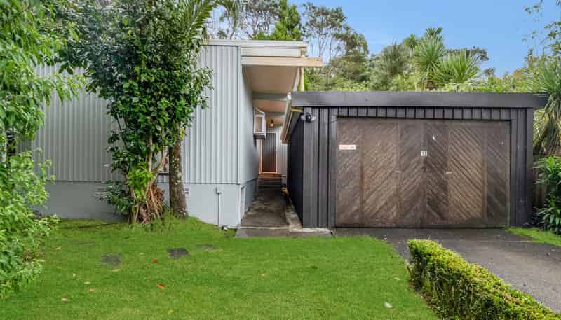 12 Karapiti Place, Glen Eden