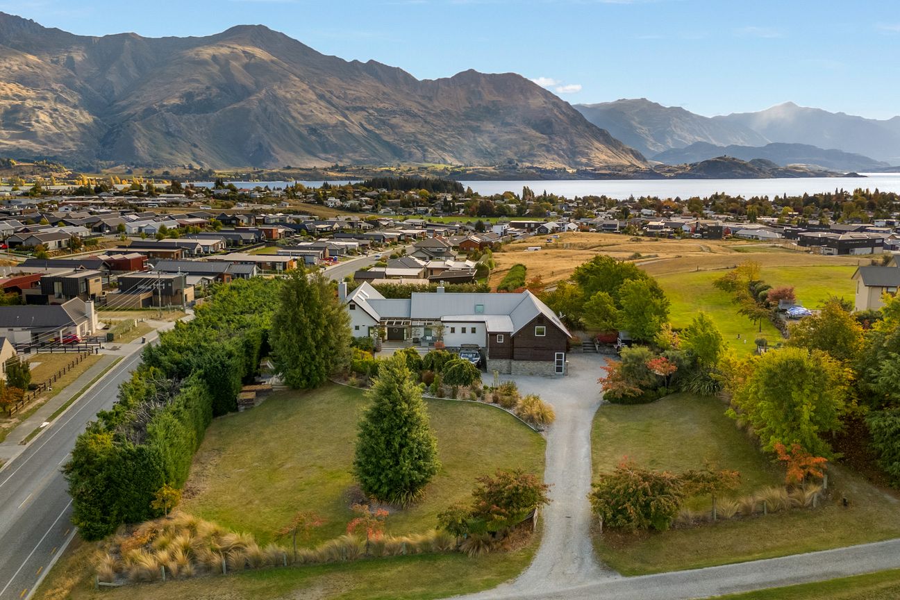 Private Acreage with Panoramic Lake Views - Widok 2