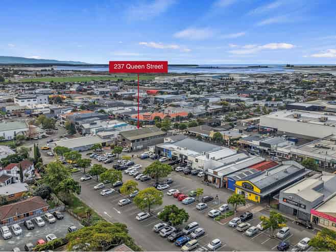 Multi-Tenant Investment in Richmond's Prime Zone