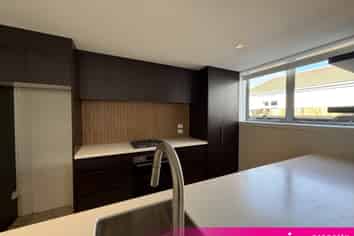 1/33  Melbourne Street, South Dunedin