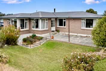 18 Argyle Street, WESTON
