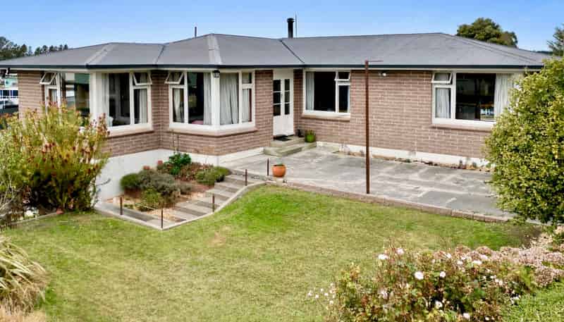 18 Argyle Street, WESTON