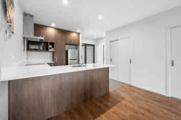 108 Te Oneroa Way, Long Bay