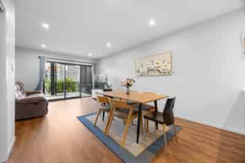 108 Te Oneroa Way, Long Bay