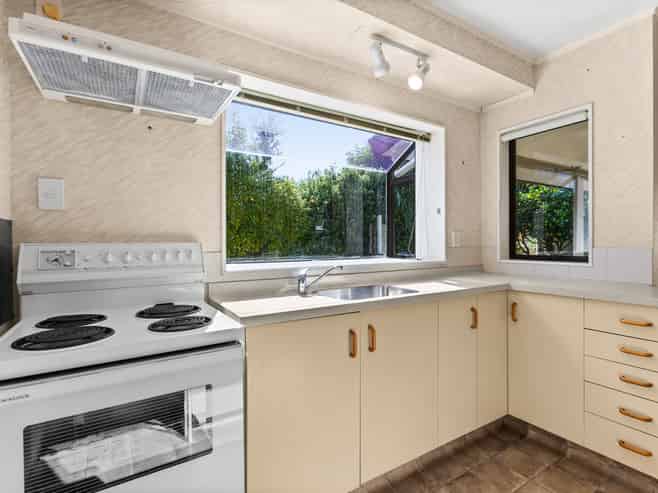 101 Mayfair Avenue, Mayfair