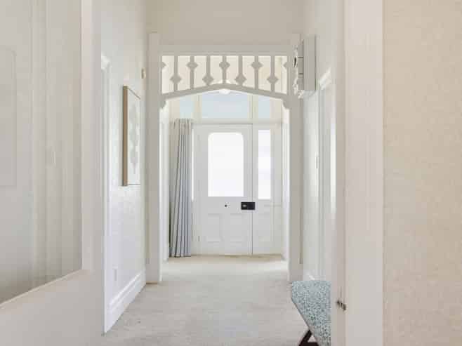 80 Great North Road, Saint Johns Hill