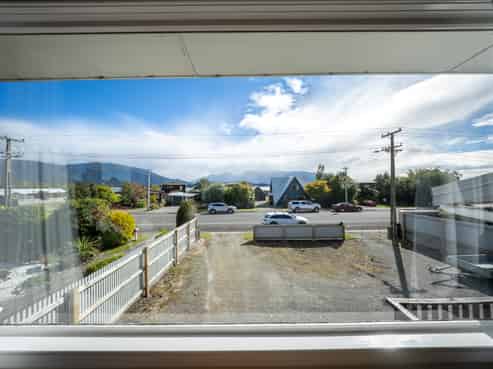 82 Matai Street, Te Anau