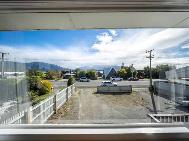 82 Matai Street, Te Anau