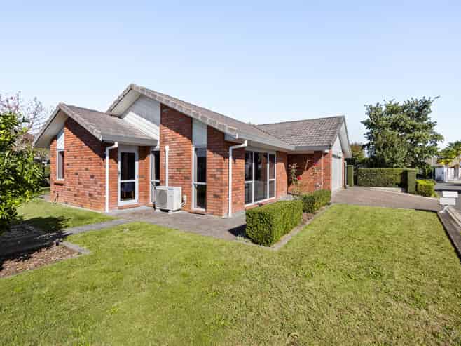 1 The Avenue, Harrowfield