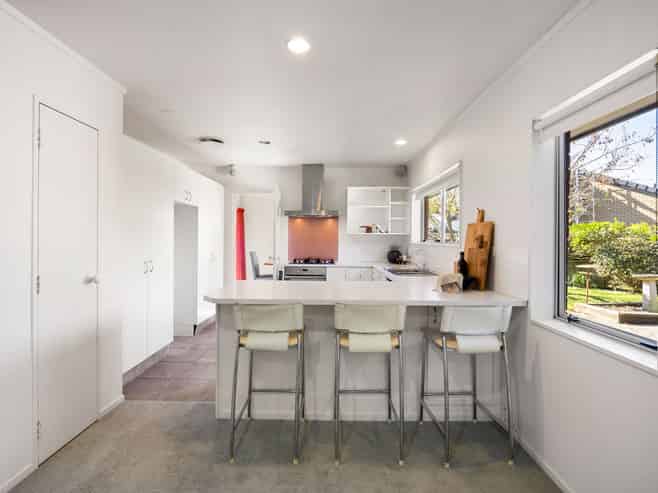 1 The Avenue, Harrowfield