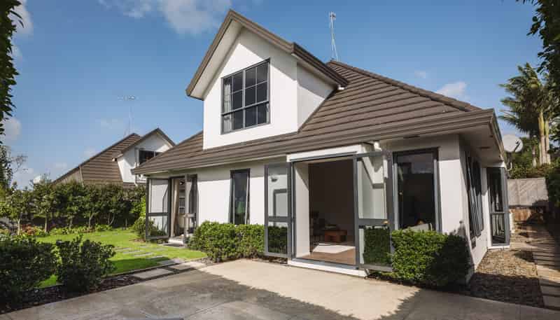 15B La Roche Place, Northcote