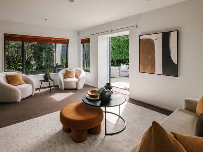 15B La Roche Place, Northcote