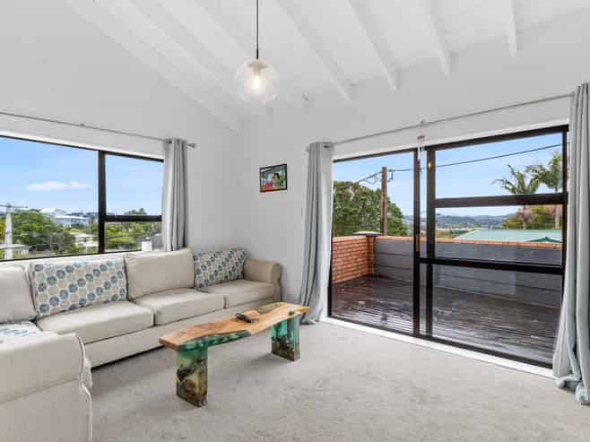 9 Pohutukawa Avenue, Red Beach