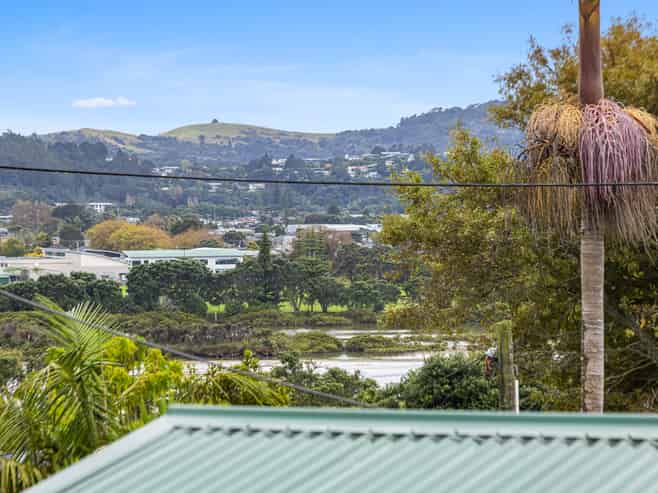 9 Pohutukawa Avenue, Red Beach