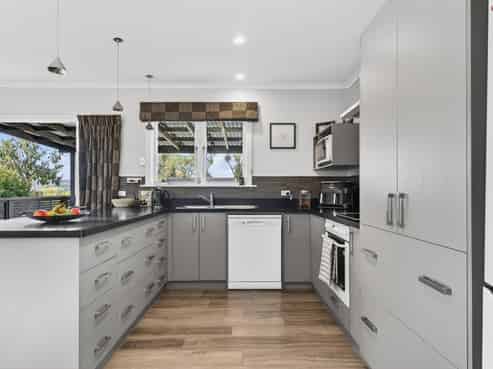 107 South Road, Solway