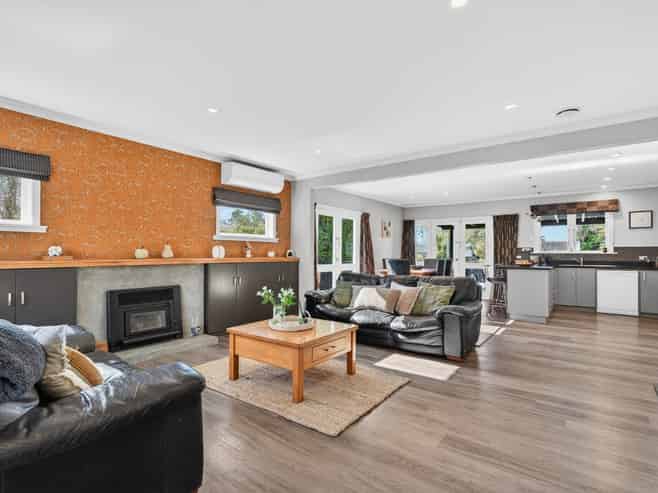 107 South Road, Solway