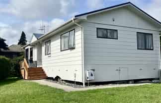 21 Gilbass Avenue, Hamilton Lake