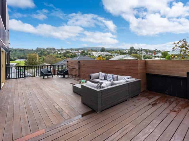 99 Kaikorai Valley Road, GLENROSS