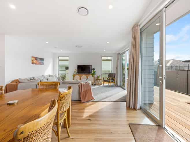 8  Stables Lane, MOSGIEL