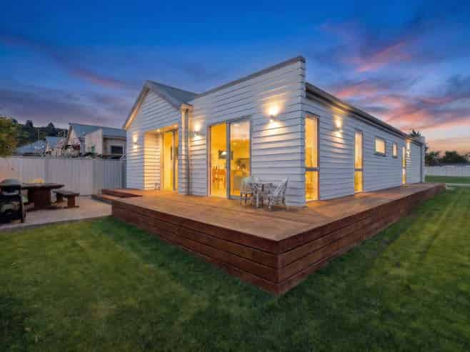 8  Stables Lane, MOSGIEL