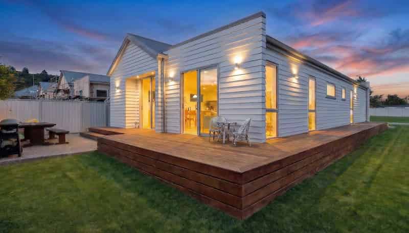 8  Stables Lane, MOSGIEL