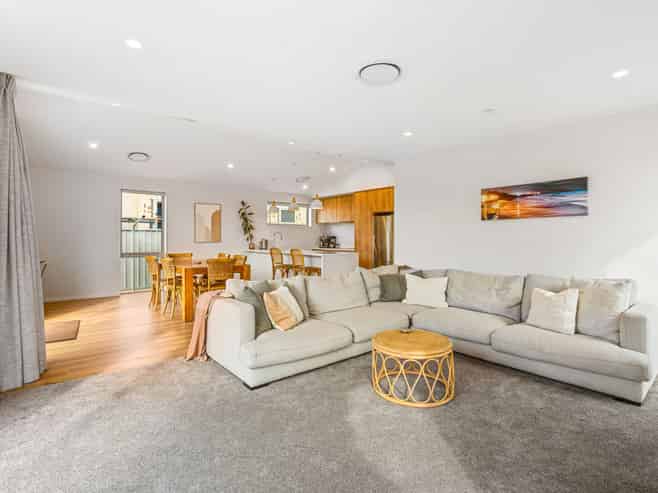 8  Stables Lane, MOSGIEL