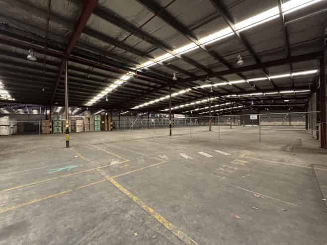 Fully Refurbished Warehouse with Secure yard