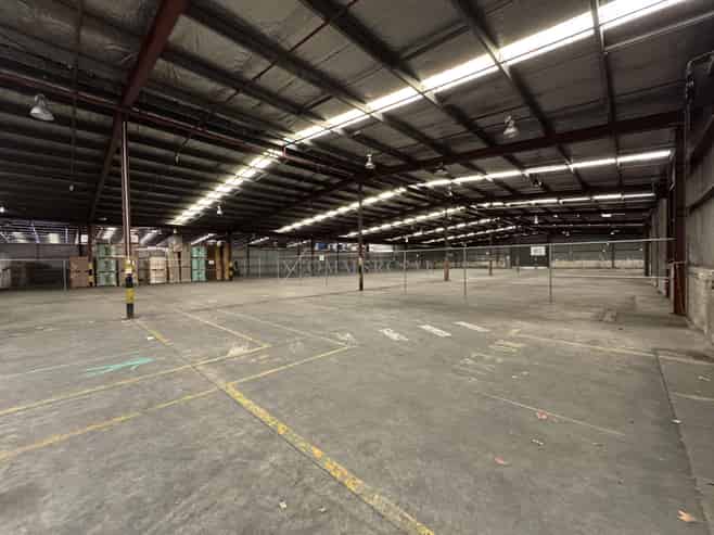 Fully Refurbished Warehouse with Secure yard