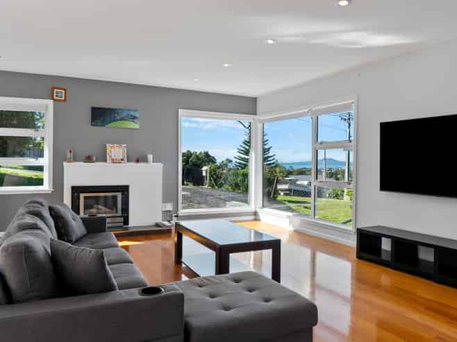1/3 Limmer Place, Browns Bay