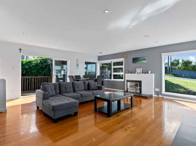 1/3 Limmer Place, Browns Bay