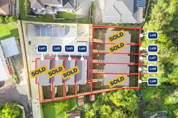 4/16 Reynella Drive, Massey