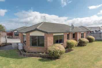 43 Brymer Road, Grandview Heights