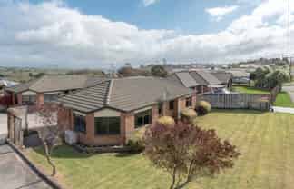 43 Brymer Road, Grandview Heights