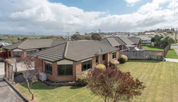 43 Brymer Road, Grandview Heights